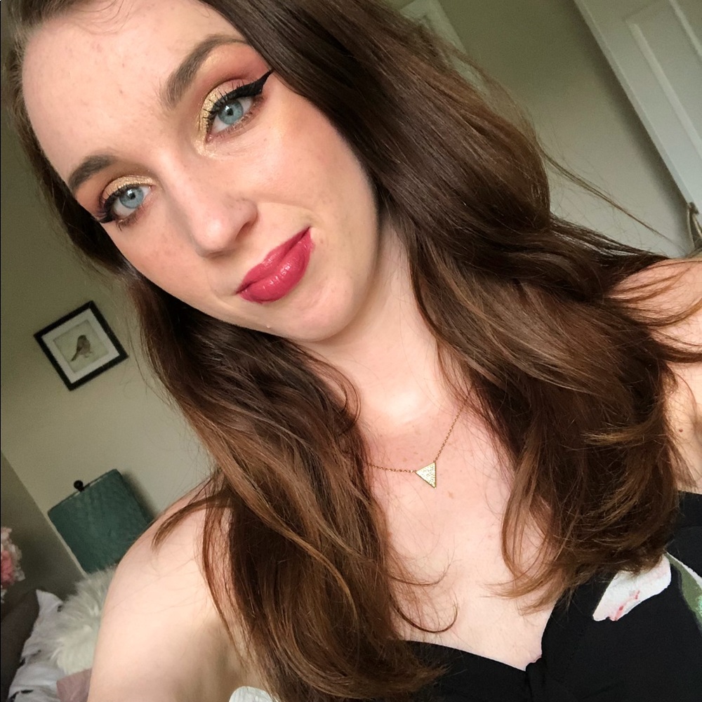 Meet your Posher, Anna